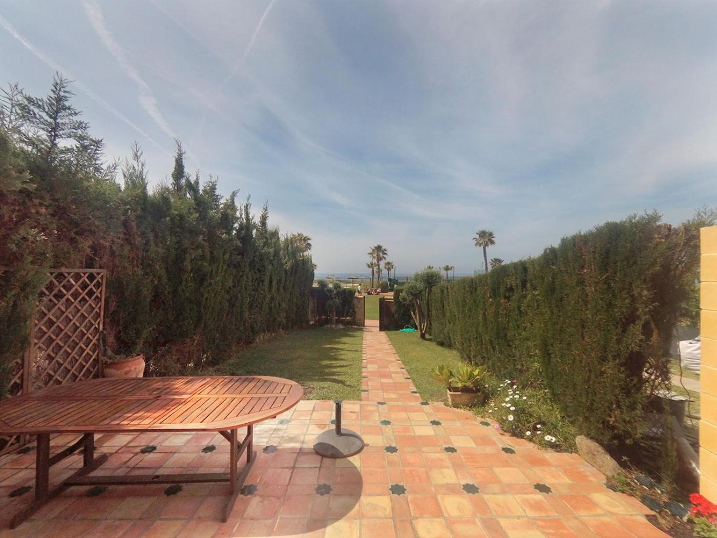 Casa En Primera Linea De Playa Захара-де-лос-Атунес Экстерьер фото