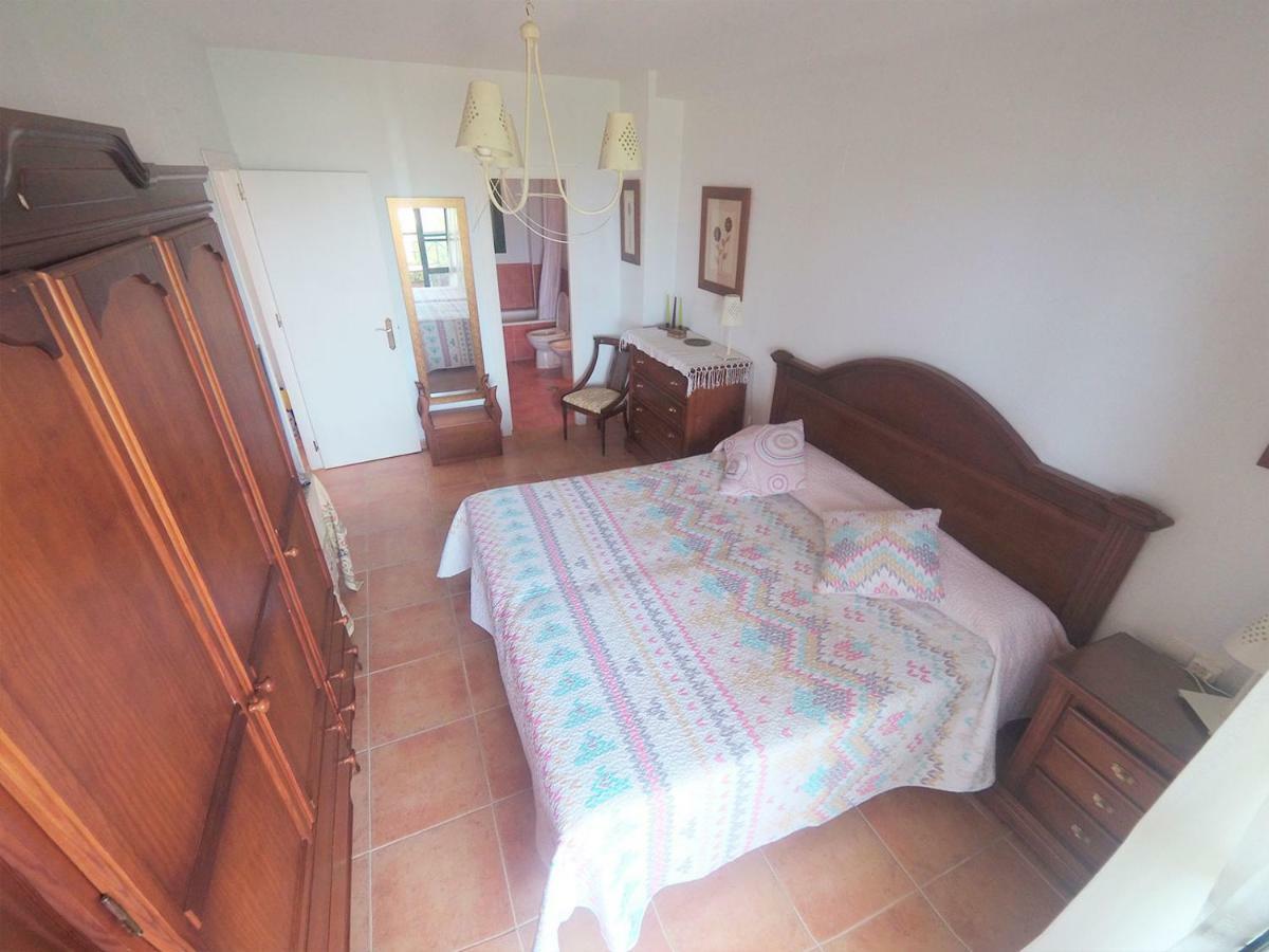 Casa En Primera Linea De Playa Захара-де-лос-Атунес Экстерьер фото