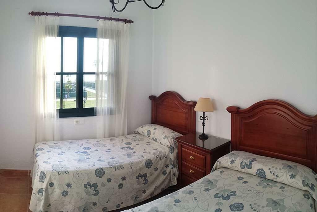 Casa En Primera Linea De Playa Захара-де-лос-Атунес Экстерьер фото