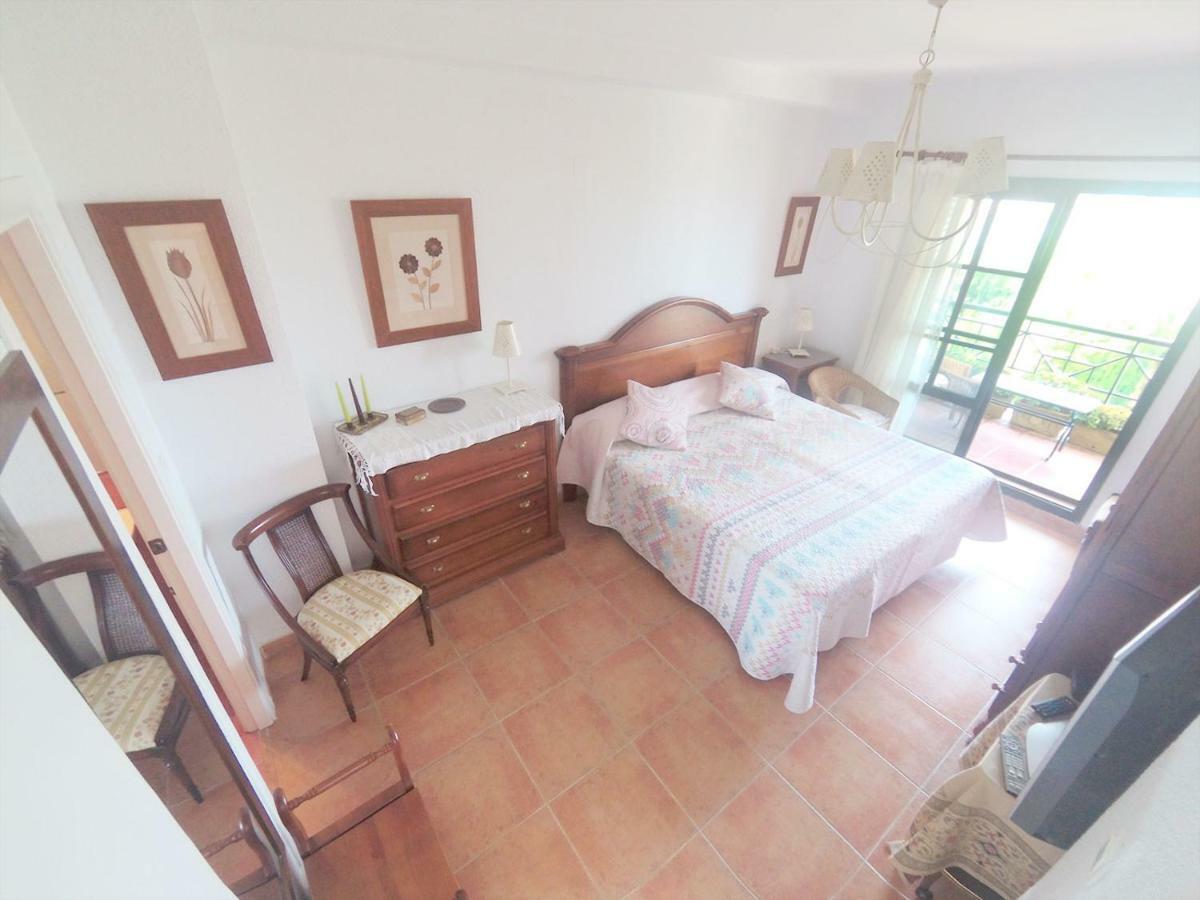Casa En Primera Linea De Playa Захара-де-лос-Атунес Экстерьер фото