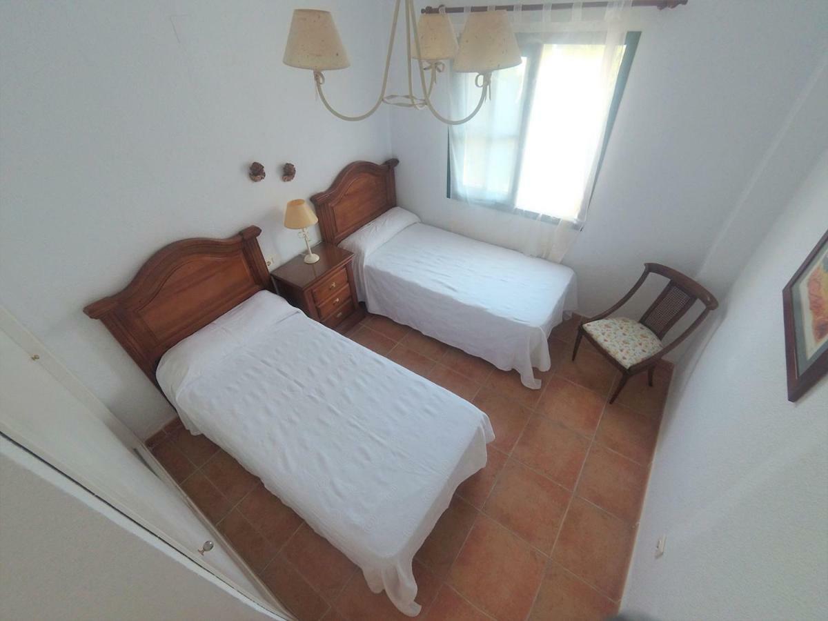 Casa En Primera Linea De Playa Захара-де-лос-Атунес Экстерьер фото