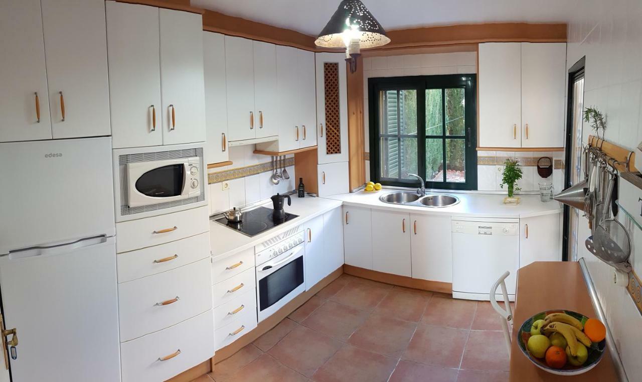 Casa En Primera Linea De Playa Захара-де-лос-Атунес Экстерьер фото