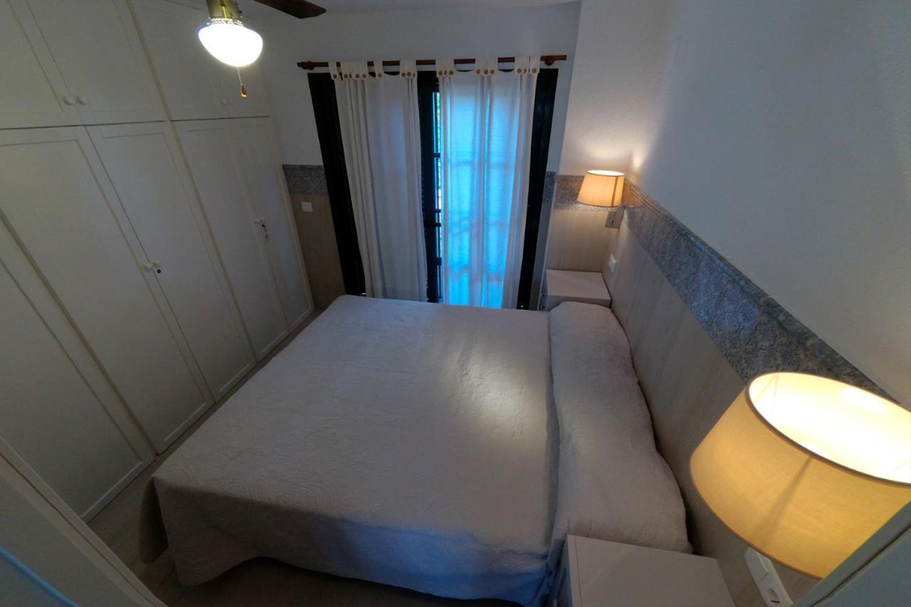 Casa En Primera Linea De Playa Захара-де-лос-Атунес Экстерьер фото